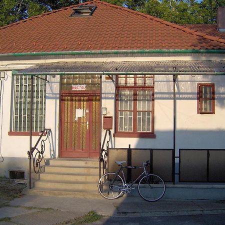 Ifi Hostel Pécs Zewnętrze zdjęcie