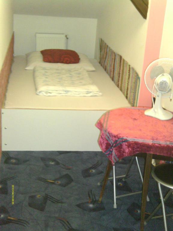 Ifi Hostel Pécs Pokój zdjęcie